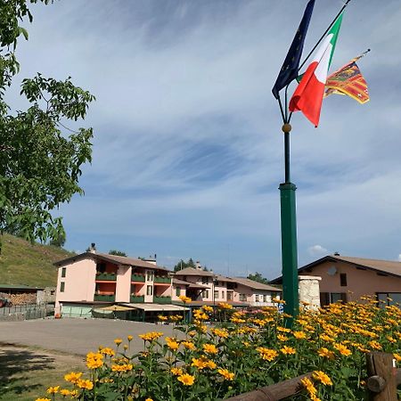 Hotel Edelweiss San Zeno di Montagna Extérieur photo