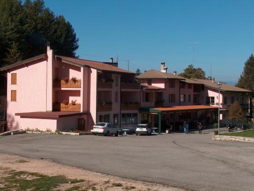 Hotel Edelweiss San Zeno di Montagna Extérieur photo
