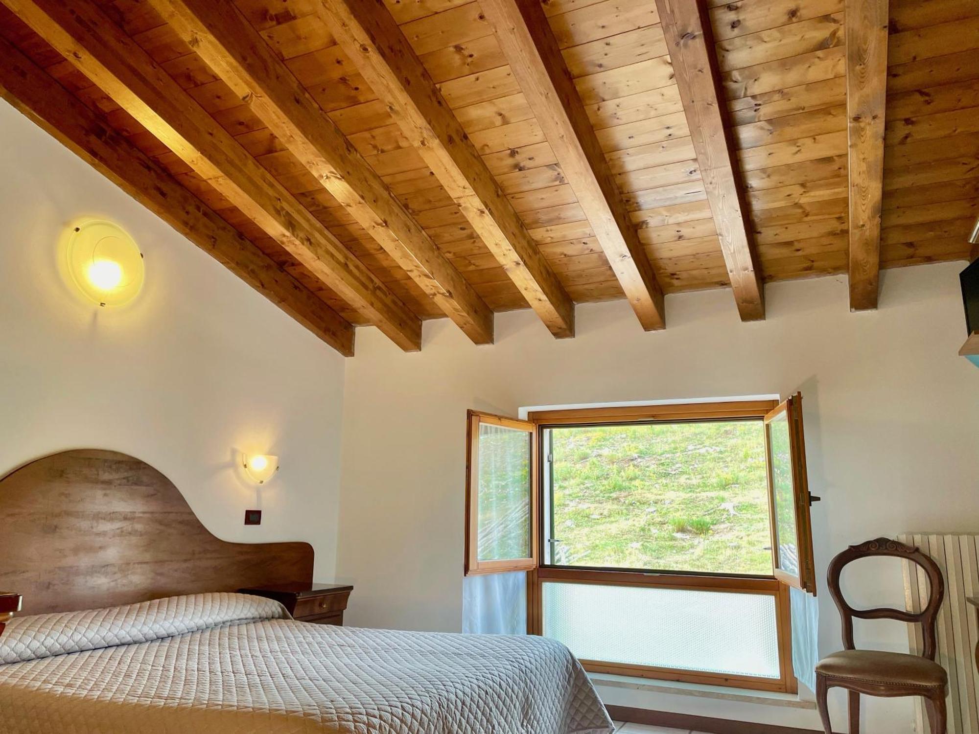 Hotel Edelweiss San Zeno di Montagna Extérieur photo