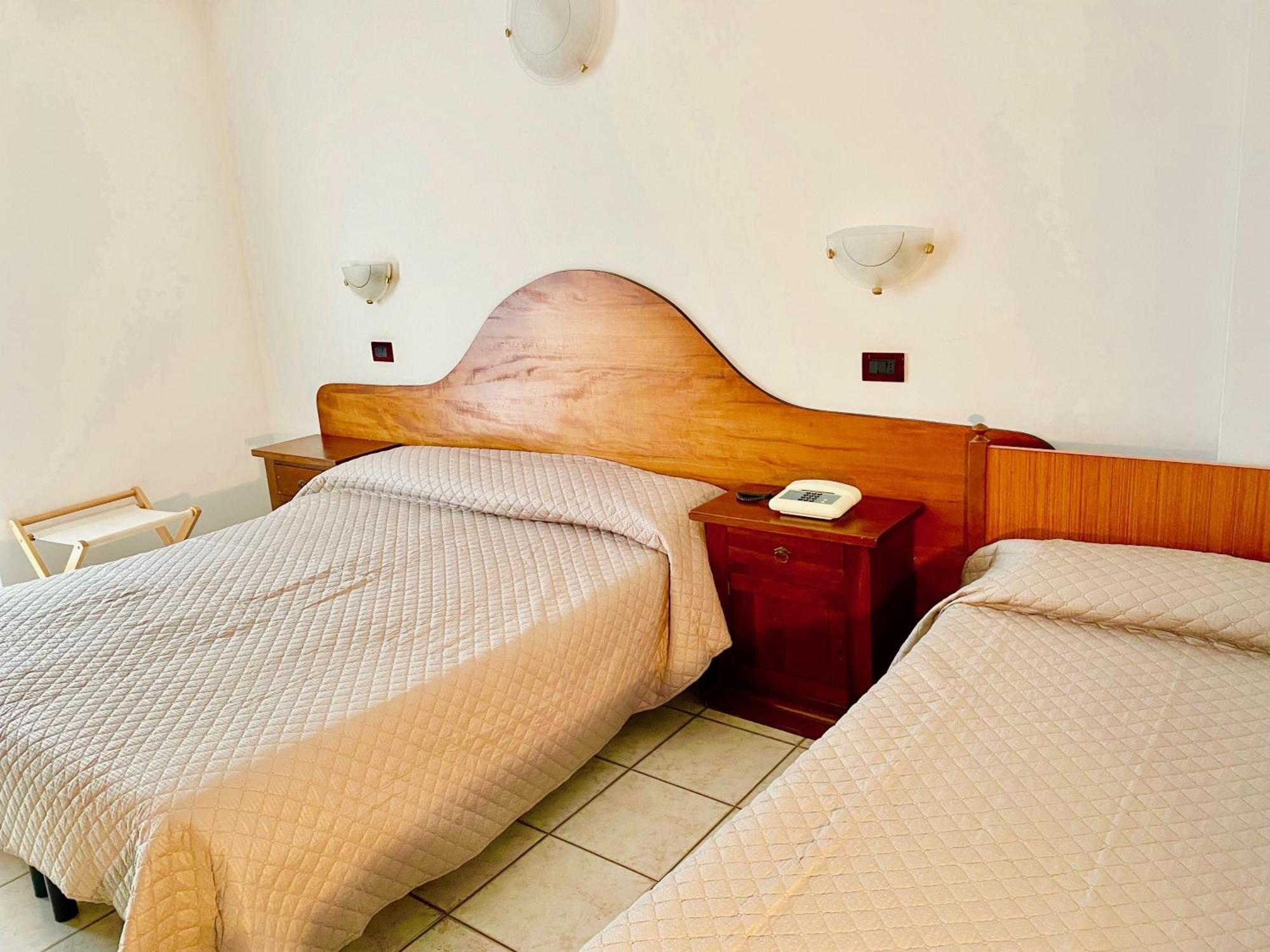 Hotel Edelweiss San Zeno di Montagna Extérieur photo